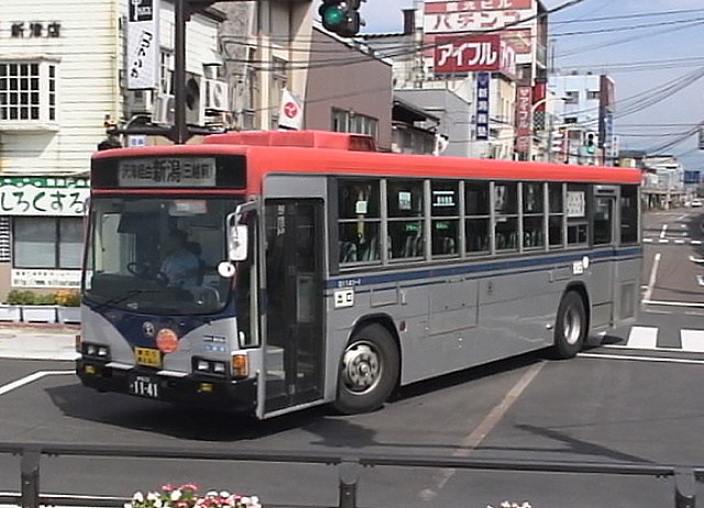 V U U-LV324N 摜