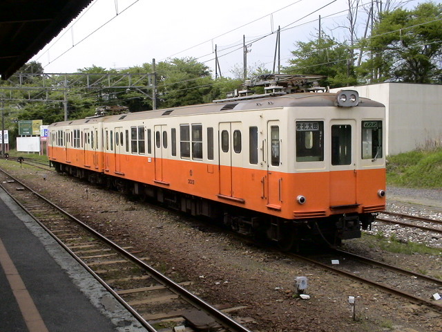dS Pw 摜